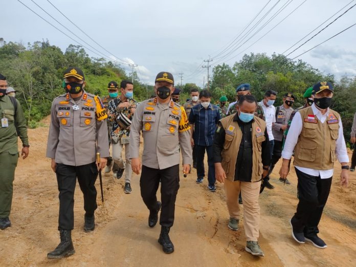 Gubernur Riau dan Kapolda Minta Kepala Daerah Bantu Alat Pemadam Karhutla