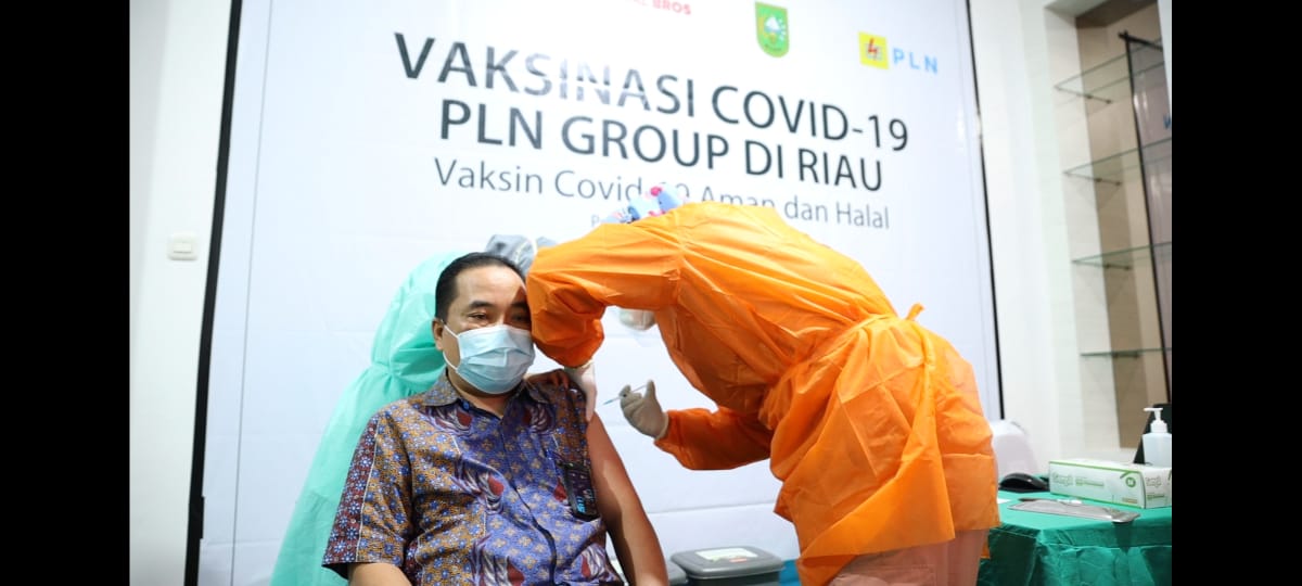 Dukung Herd Immunity, PLN Group Vaksinasi di Riau