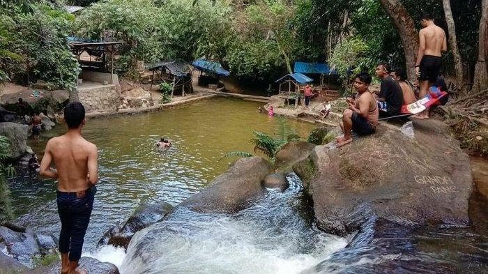 Aek Sordang, Keindahan yang Tersembunyi di Tengah Perkebunan Sawit Labura