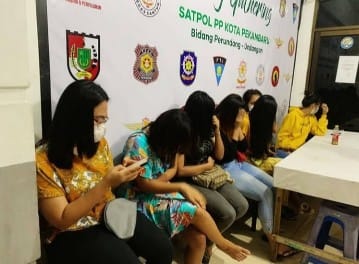 Sebanyak 10 Terapis Panti Pijat di Pekanbaru Diamankan