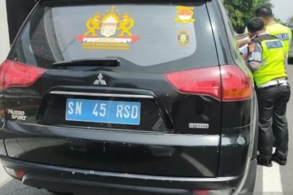 Mobil Jenderal Kekaisaran Sunda Nusantara Ternyata Masih Kredit