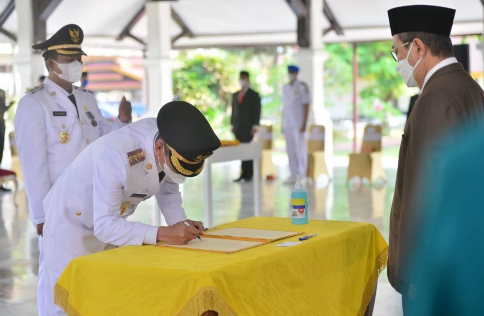 Lantik Bupati Rokan Hilir, Gubernur Riau Pesan Ini