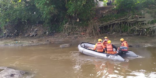 Terbawa Arus, Remaja Hilang saat Mandi di Sungai