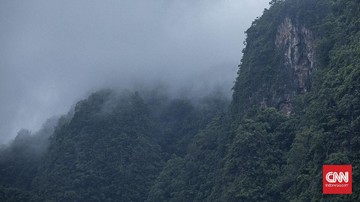 30 Mahasiswa Terjebak di Gunung Usai Kibarkan Merah Putih