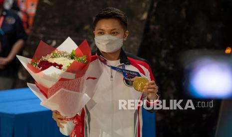 Bukan Duit, Juara Olimpiade ini Dapat Kebun Sawit