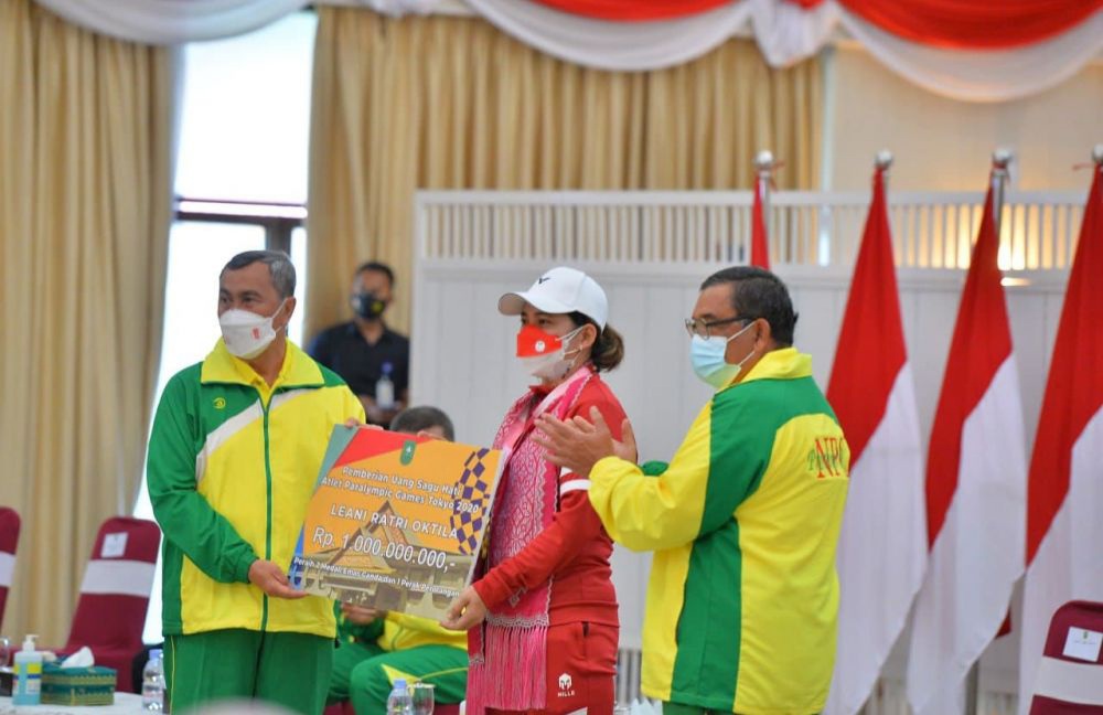 Atlet Riau Para Badminton Peraih 2 Emas Dikasih Bonus Rp 1 Miliar