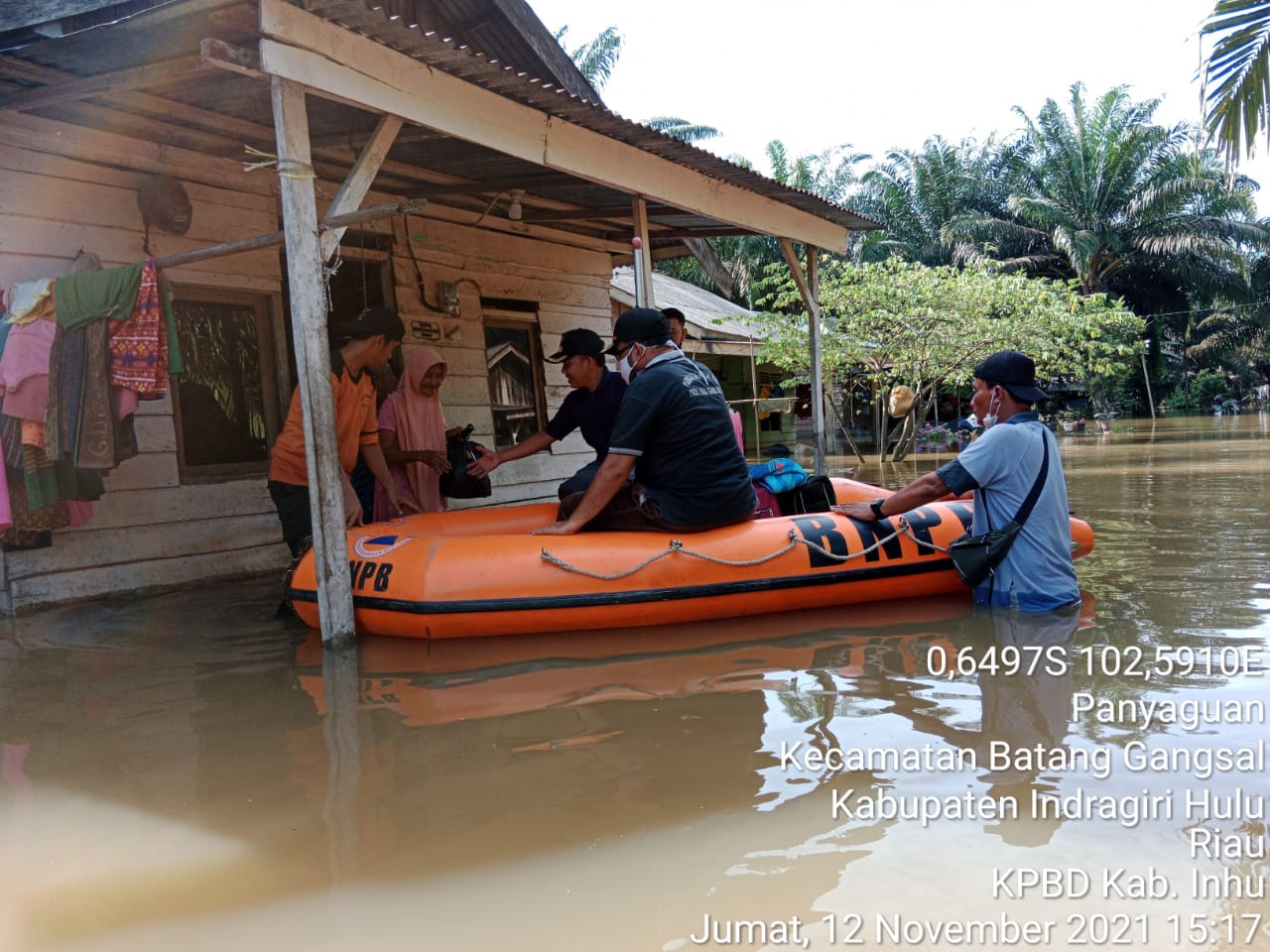 Siaga Banjir, KPBD Inhu Terjunkan Personel