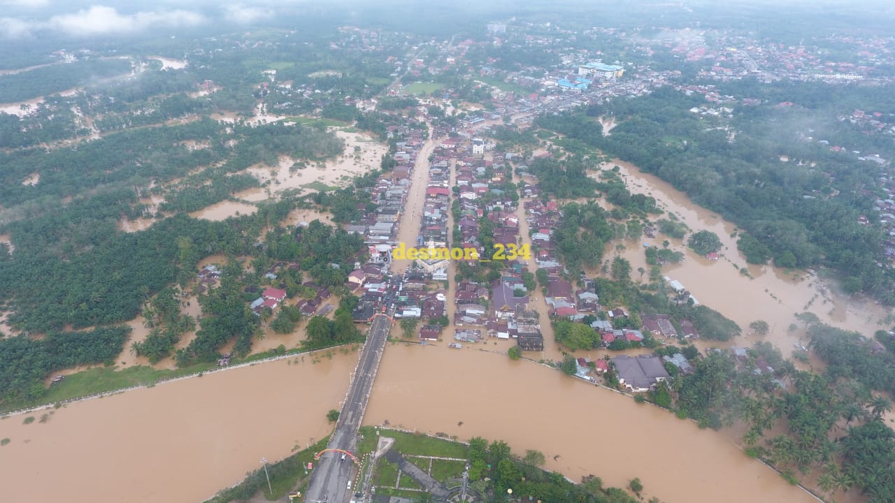 Sungai Meluap, 600 Rumah di Rokan Hulu Terendam Banjir