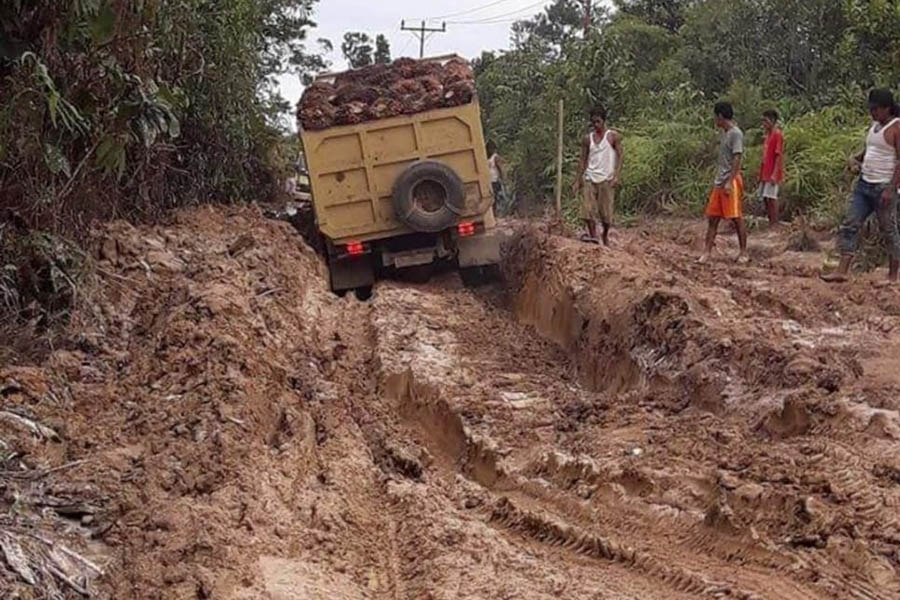 Jalan Kebun Hancur, Poktan Berharap Bantuan Sarpras Segera Cair