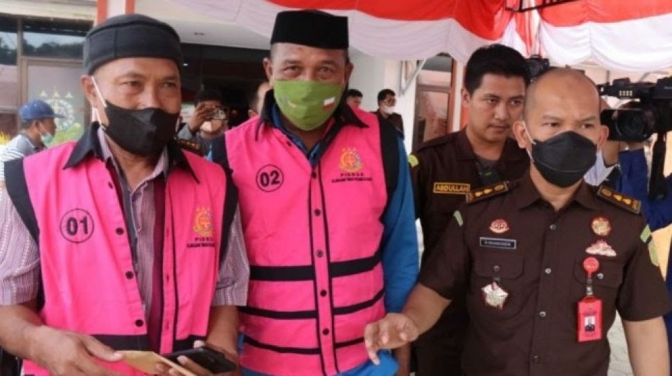 Tiga Tersangka Korupsi Dana Peremajaan Sawit Rakyat Ditahan Jaksa