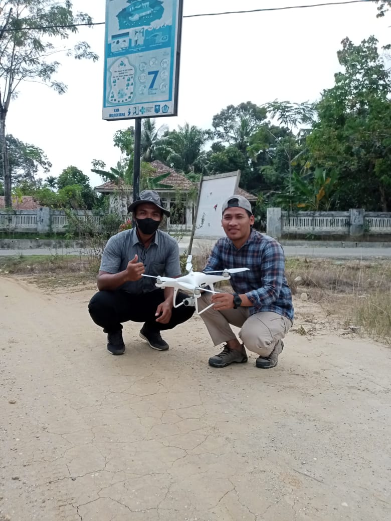 Petani Sawit Dilatih Jadi Pilot Drone