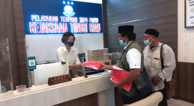 Diduga Ada Kongkalikong dalam Penerbitan Izin Lokasi PT DSI, Mantan Bupati Siak Dilaporkan