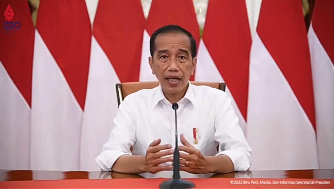 Jokowi Resmi Larang Ekspor Bahan Baku Minyak Goreng