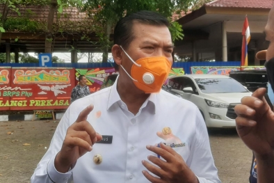 Wako Pekanbaru Copot Kadis LHK Gegara Sampah