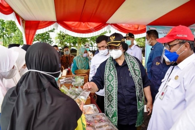 Lebih Selusin Pejabat KLHK Temani Siti ke Dumai, Ada Apa?