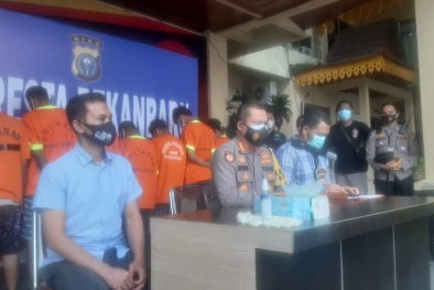 Terungkap, Penyelundupan Rokok Ilegal di Riau Dikawal Preman