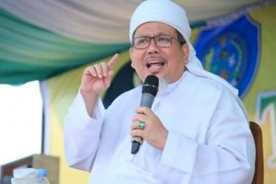 Gubernur Riau Sampaikan Duka atas Meninggalnya Ustaz Tengku Zulkarnain