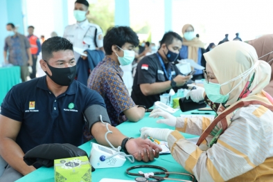 PLN Group di Riau Vaksinasi 1.000 Karyawan dan Tenaga Alih Daya