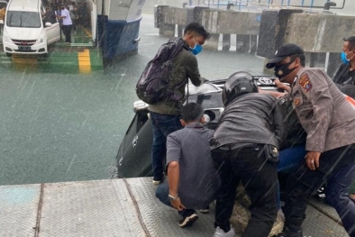 Mobil Tercebur ke Danau Toba saat Keluar Kapal, 1 Orang Tewas