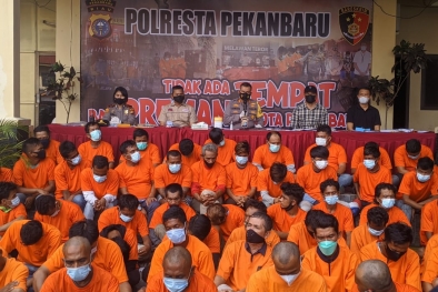 79 Pria Diduga Terlibat Premanisme di Pekanbaru Ditangkap Polisi