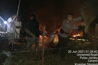 Ibu dan Anak Terbakar saat Rumahnya Kebakaran di Riau