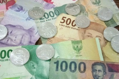 Rupiah Terus Melemah di Tengah Wacana Perpanjangan PPKM Darurat