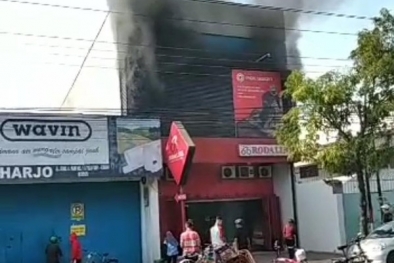 Korsleting Listrik, Pusat Toko Sepeda Ludes Terbakar