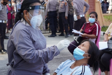 Cegah Penyebaran Covid-19, Polres Siak Lakukan Rapit Test Massal