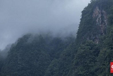 30 Mahasiswa Terjebak di Gunung Usai Kibarkan Merah Putih