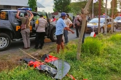 Leher Terjerat Tali Layangan, Pengendara Motor Tewas Menabrak Pohon