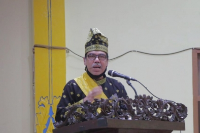 Ketua MKA LAM Riau Datuk Seri Al Azhar Tutup Usia