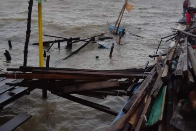 BPBD Riau Sebut 1 Rumah Suku Laut Rusak Berat