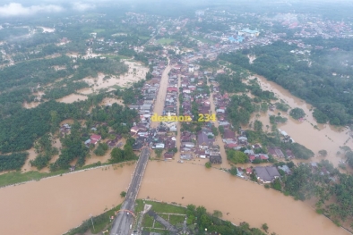 Sungai Meluap, 600 Rumah di Rokan Hulu Terendam Banjir