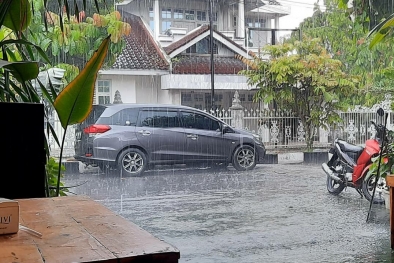 Peringatan Hujan Lebat di Riau dan Daerah Lain