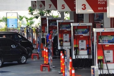 Mobil Pengguna BBM Subsidi di Riau Ditempeli Stiker