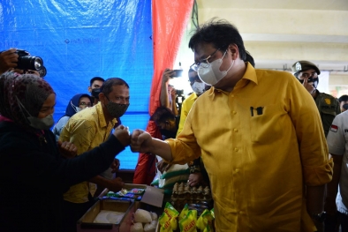 Pastikan Migor Tak Langka, Airlangga: Riau kan Penghasil Sawit!