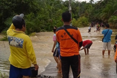 BPBD Riau Siagakan Personel Bantu Korban Banjir di Inhu