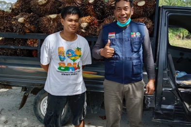 Petani Harap-harap Cemas Tunggu Info Harga TBS