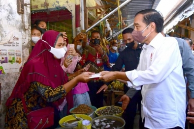 Datangi Pasar, Jokowi Bilang Kondisi Ekonomi Makin Menggeliat