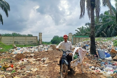 Buset, Kebun Sawit Orang Dijadikan Tempat Buang Sampah