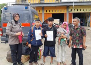 TKI Ilegal Terlantar di Kubu Raya Setelah Ditipu Agen di Malaysia