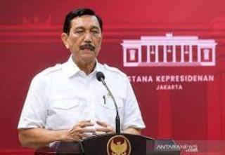 Soal Penanganan Sampah Plastik, Menko Luhut Minta Dunia Usaha Bersinergi dengan Pemerintah