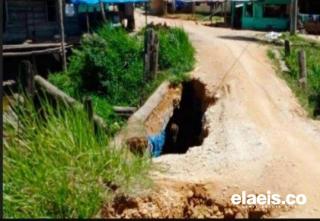 Jembatan Penghubung Dua Desa Amblas, Ratusan Ton Sawit Terancam Busuk