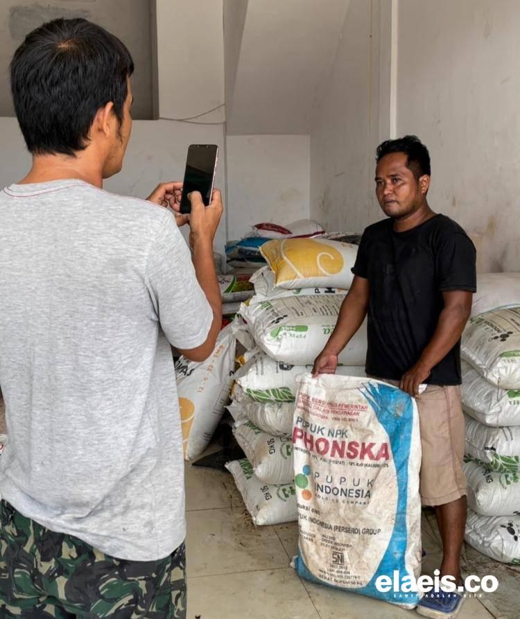 Cukup Tunjukkan KTP, Petani Bisa Tebus Pupuk Bersubsidi 