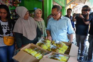 Mendag Pantau Bapok di Pasar Bakauheni Lampung, Harga Migor Minyakita Rp15.000/Liter