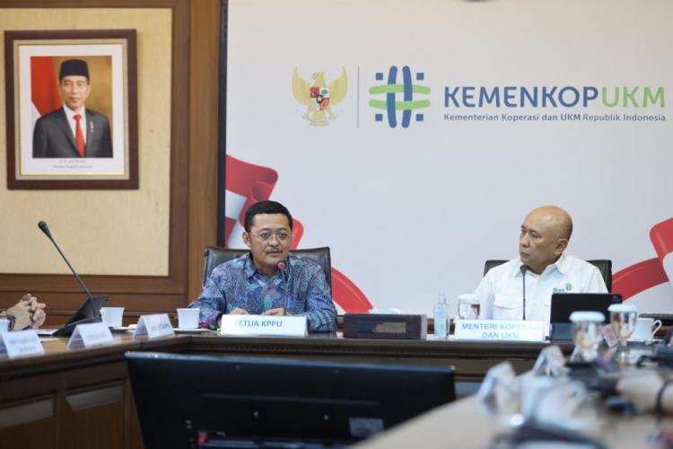 Ketua KPPU Temui Menteri Koperasi, Bahas Pentingnya UU Pasar Digital 