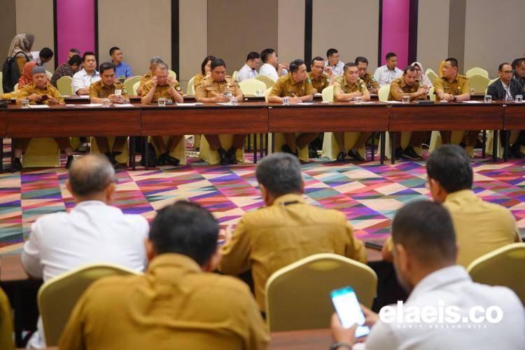 Riau Bakal Gunakan DBH Sawit untuk Perlindungan Jamsostek