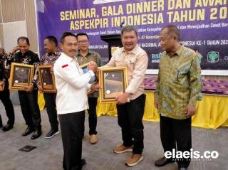 Elaeis.co Terima Penghargaan dari Aspek-PIR Indonesia