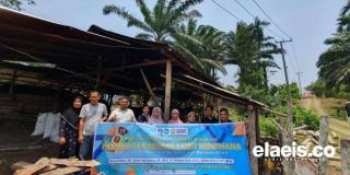 Belasan Mahasiswa Universitas Bengkulu Dapat Ilmu Bikin Minyak Goreng di Pasar Bembah