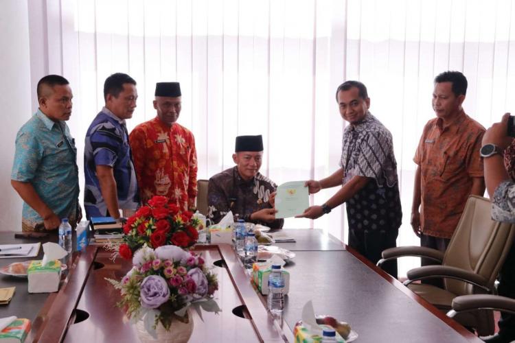 Petani Sawit Antusias Ikuti Program PTSL, Ini Keuntungannya